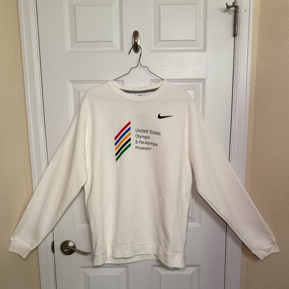 NWT Nike US Olympic & Paralympic Museum Official Merchandise Crewneck Sweatshirt